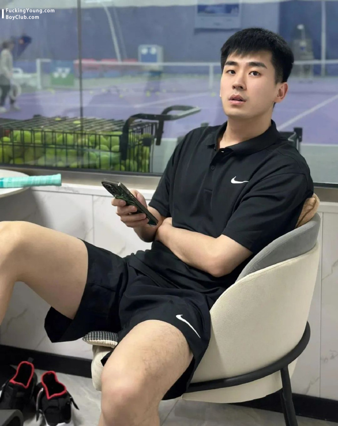 黑色系穿搭 推荐 ​​​