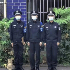 师 傅
你 是 做